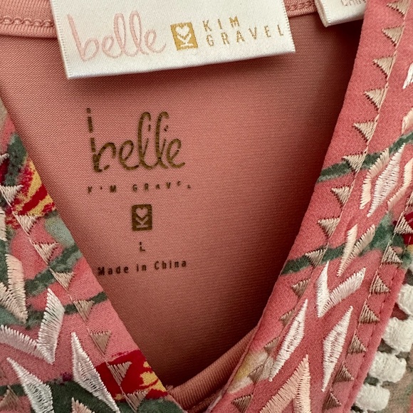 Woman’s Belle Kim Gravel beautiful blouse with matching tank size large. EUC - Picture 2 of 4